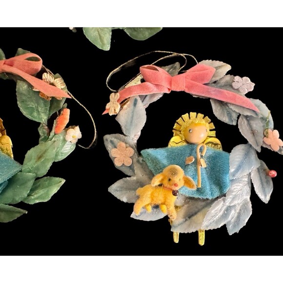 Vintage Christmas Mini Wreath With Angel And Lamb Small 3” Lot Of 3 - Picture 3 of 8